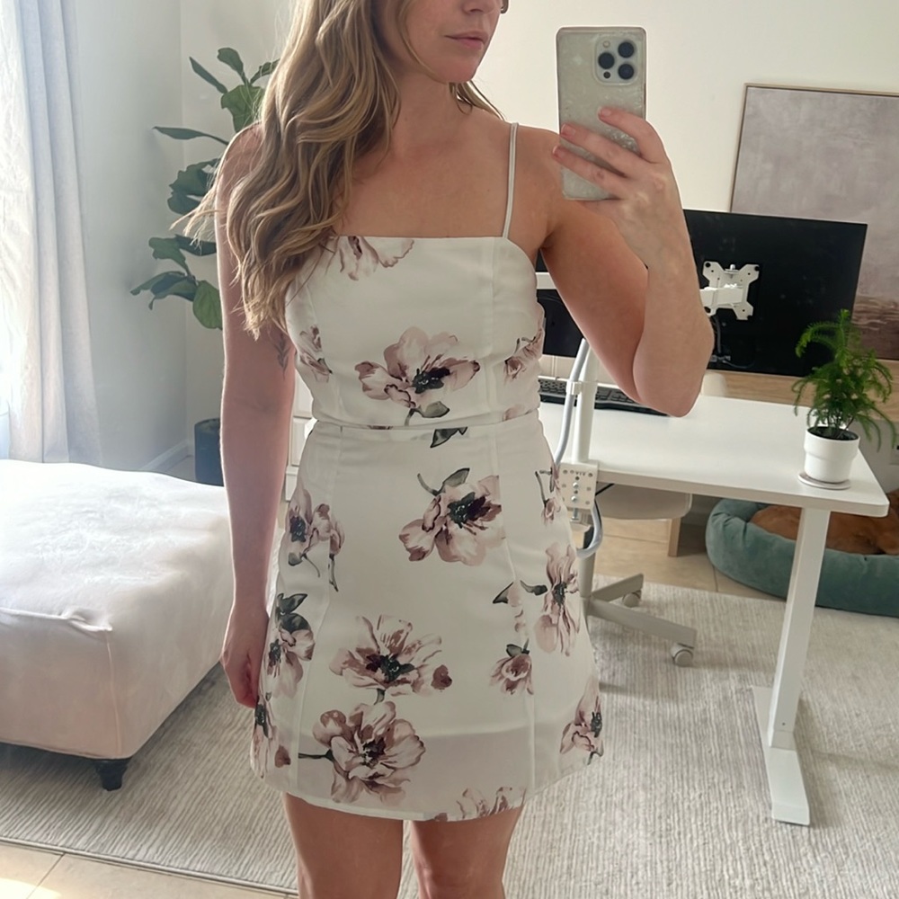 Mini dress